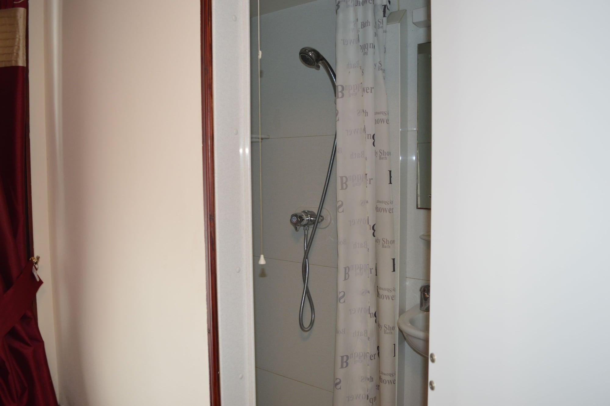 Globe Hotel Colchester Ngoại thất bức ảnh