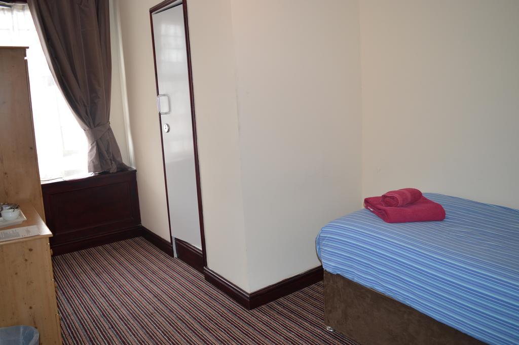 Globe Hotel Colchester Ngoại thất bức ảnh